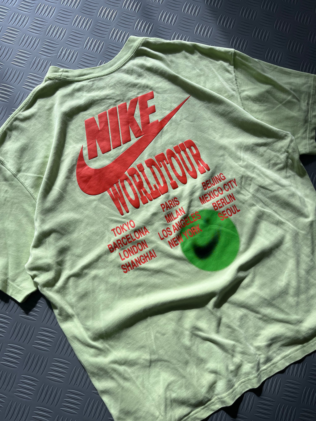 NIKE WORLDTOUR TSHIRT