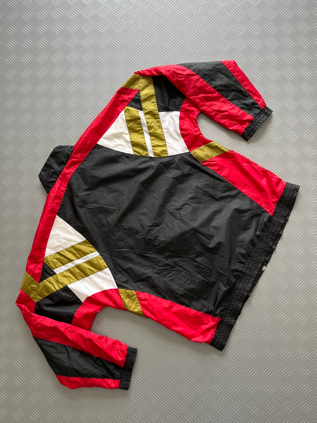 VINTAGE ADIDAS WINDBREAKER