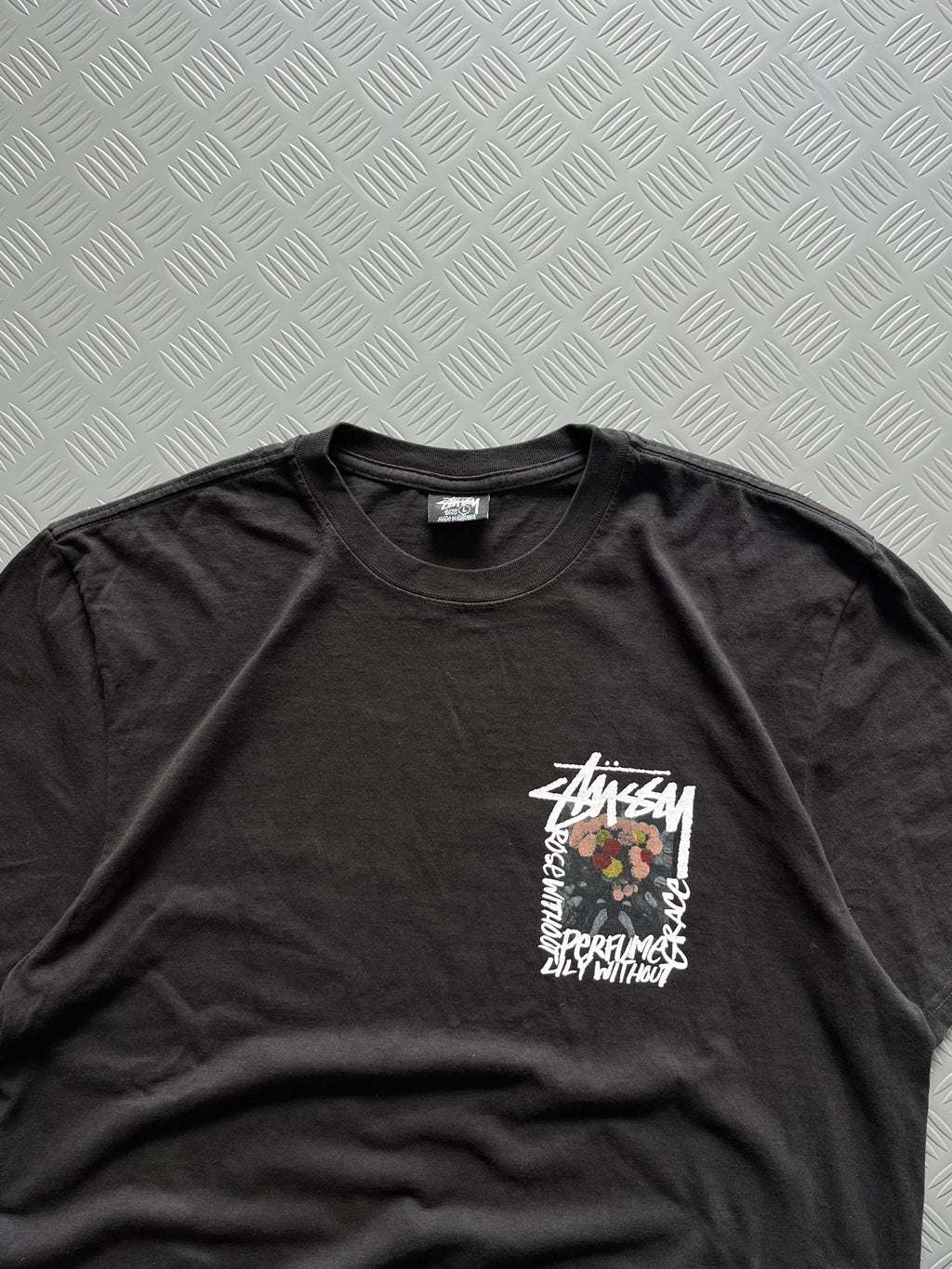 STUSSY CAMELLIEAS PIGMENT TSHIRT