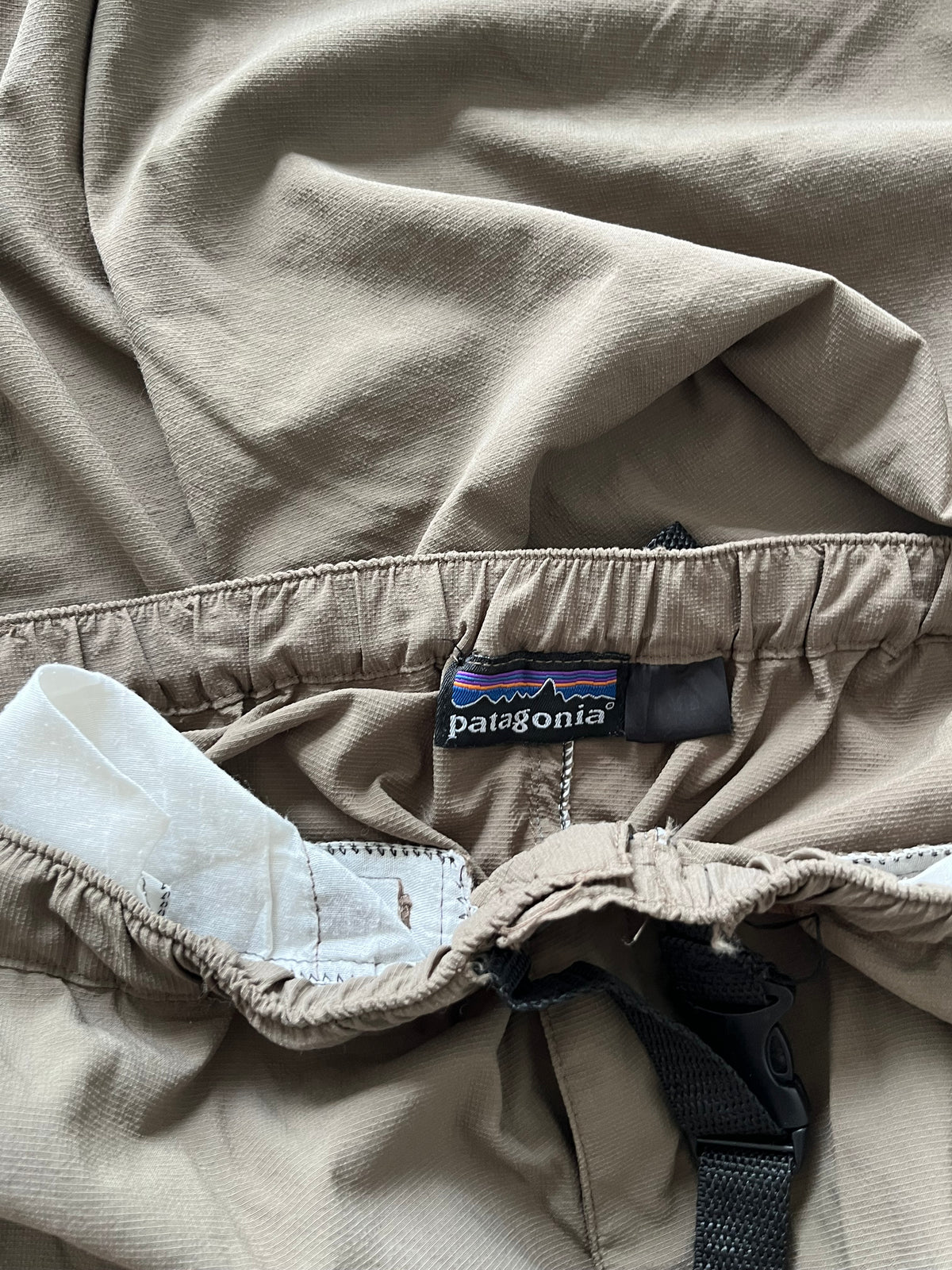 RARE PATAGONIA CONVERTIBLE PANT