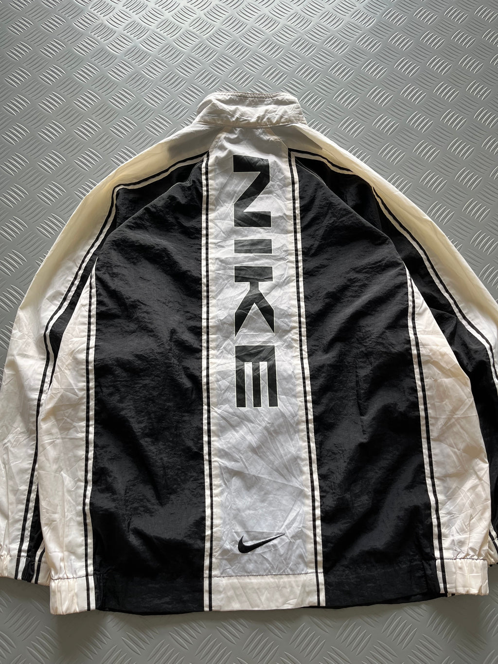 VINTAGE NIKE Y2K WINDCHEATER