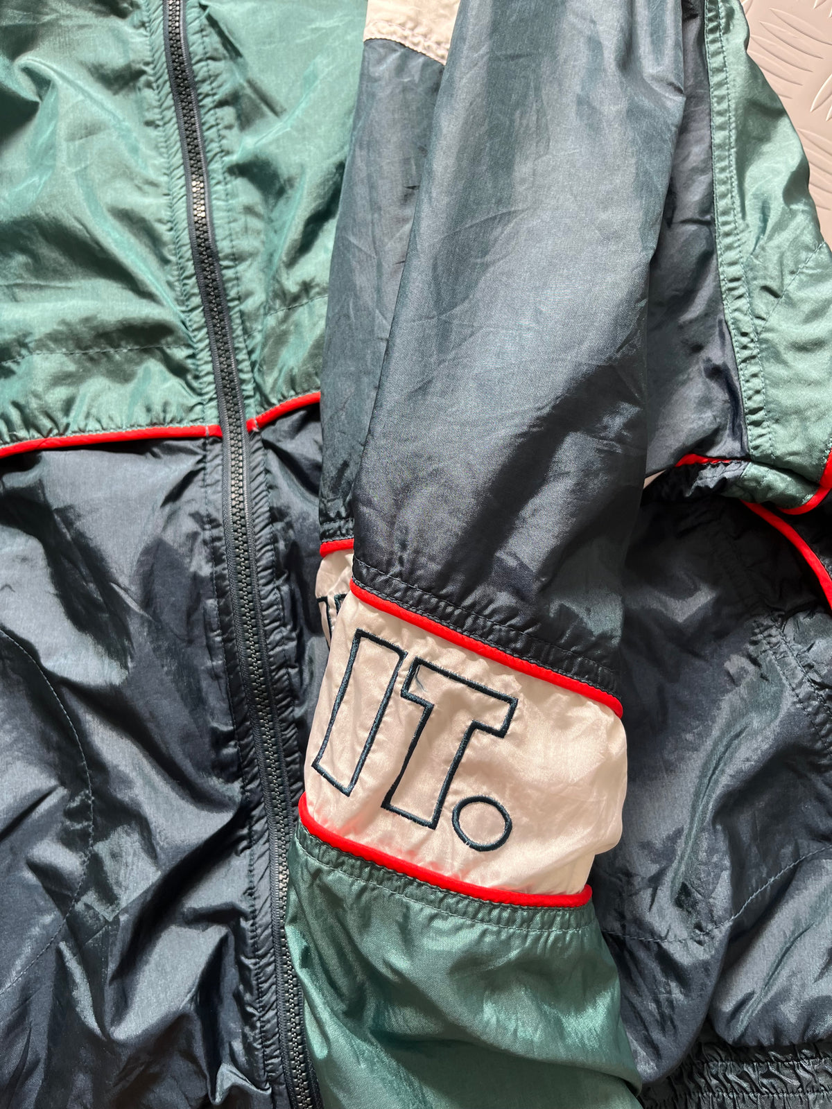 VINTAGE NIKE WINDCHEATER