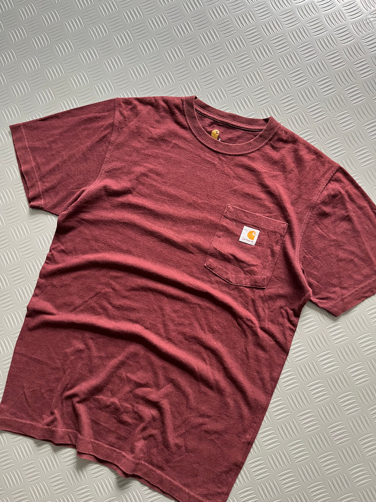 CARHARTT MAROON BASIC POCKET TSHIRT