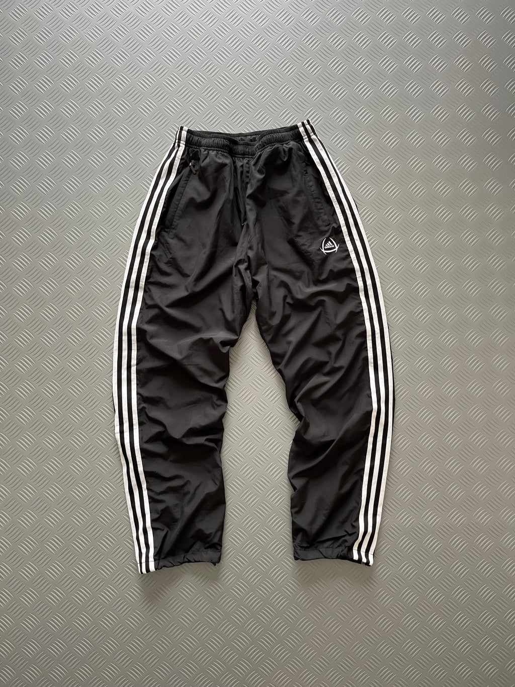 VINTAGE ADIDAS BAGGY TROUSER
