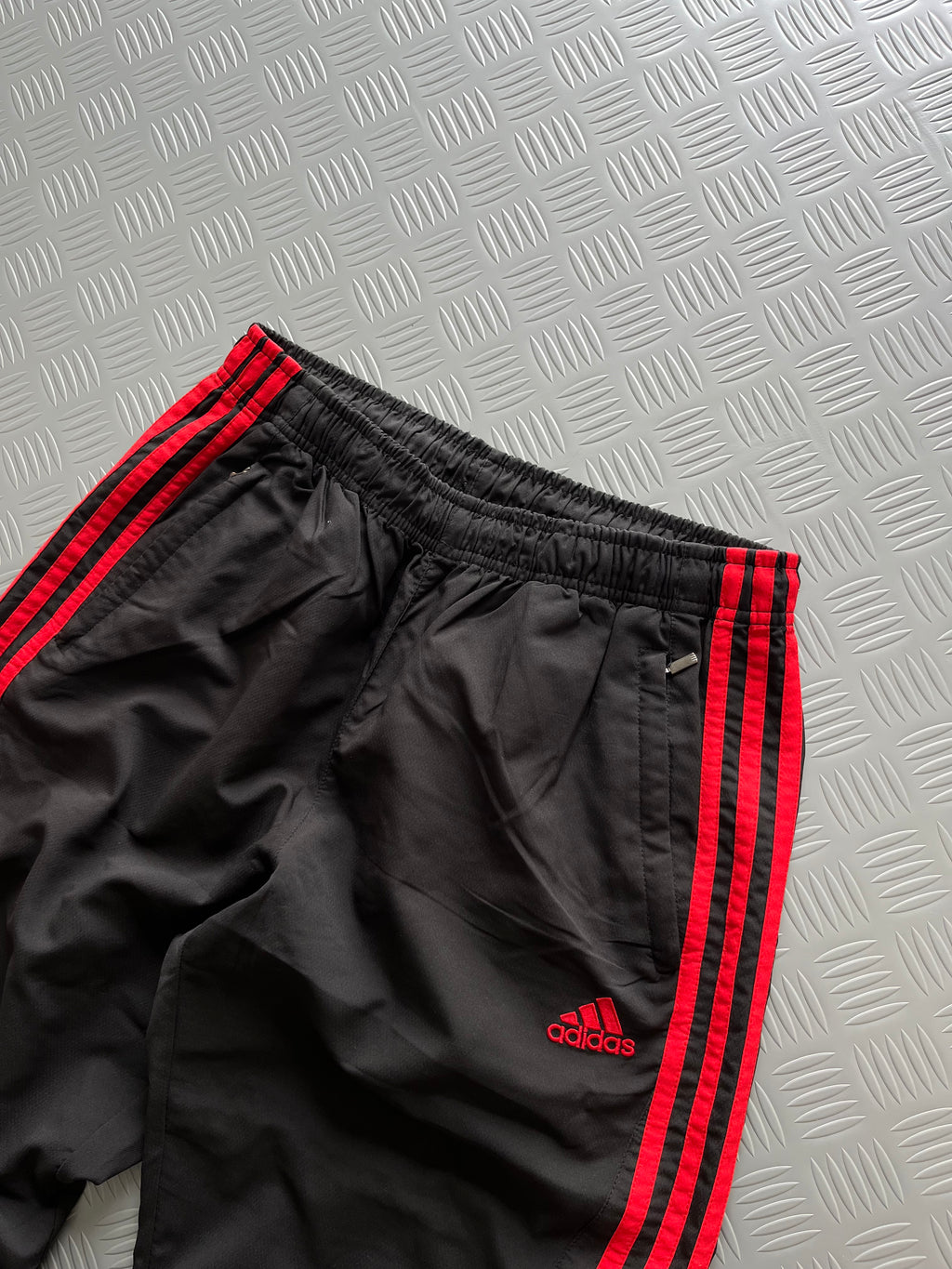 VINTAGE ADIDAS BAGGY TROUSER