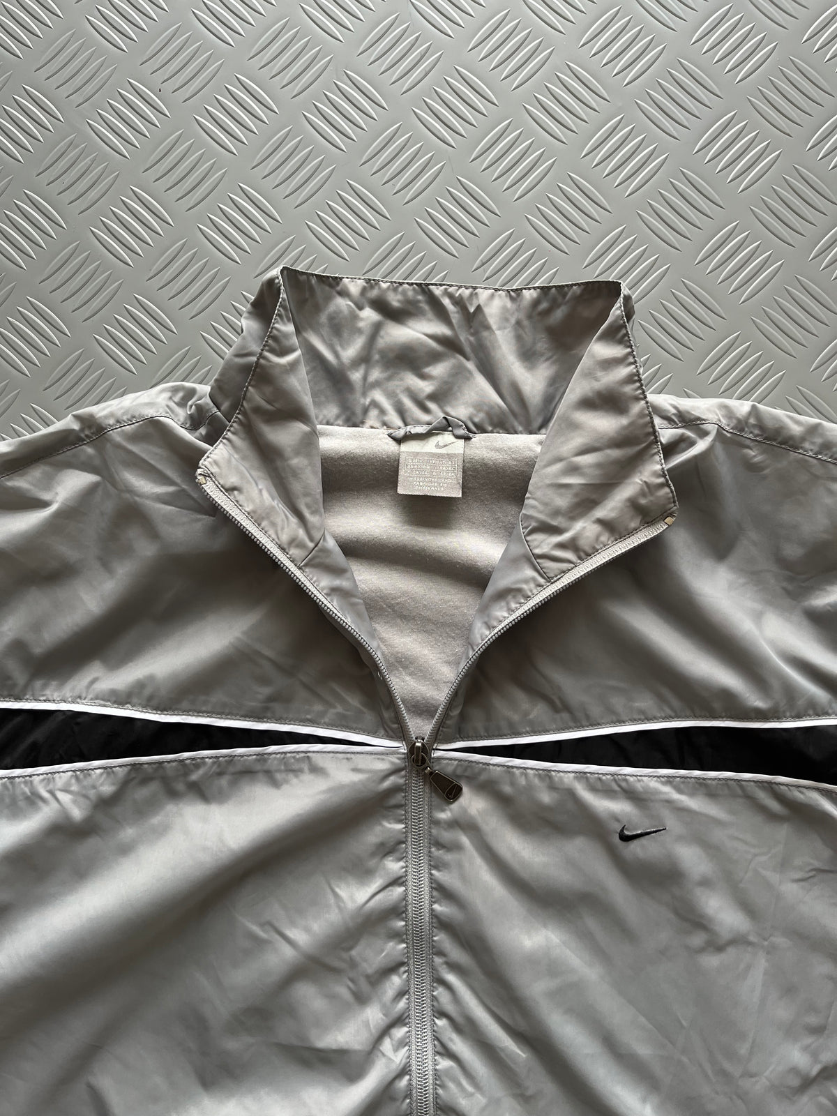VINTAGE NIKE WINDCHEATER