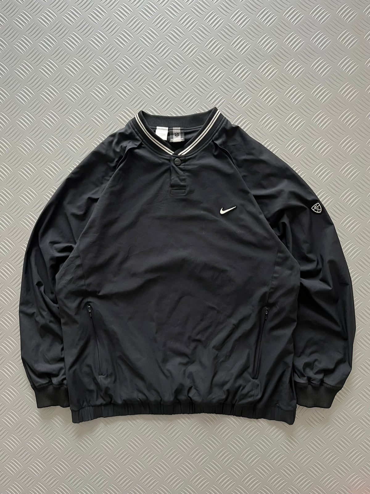 VINTAGE NIKE PULLOVER