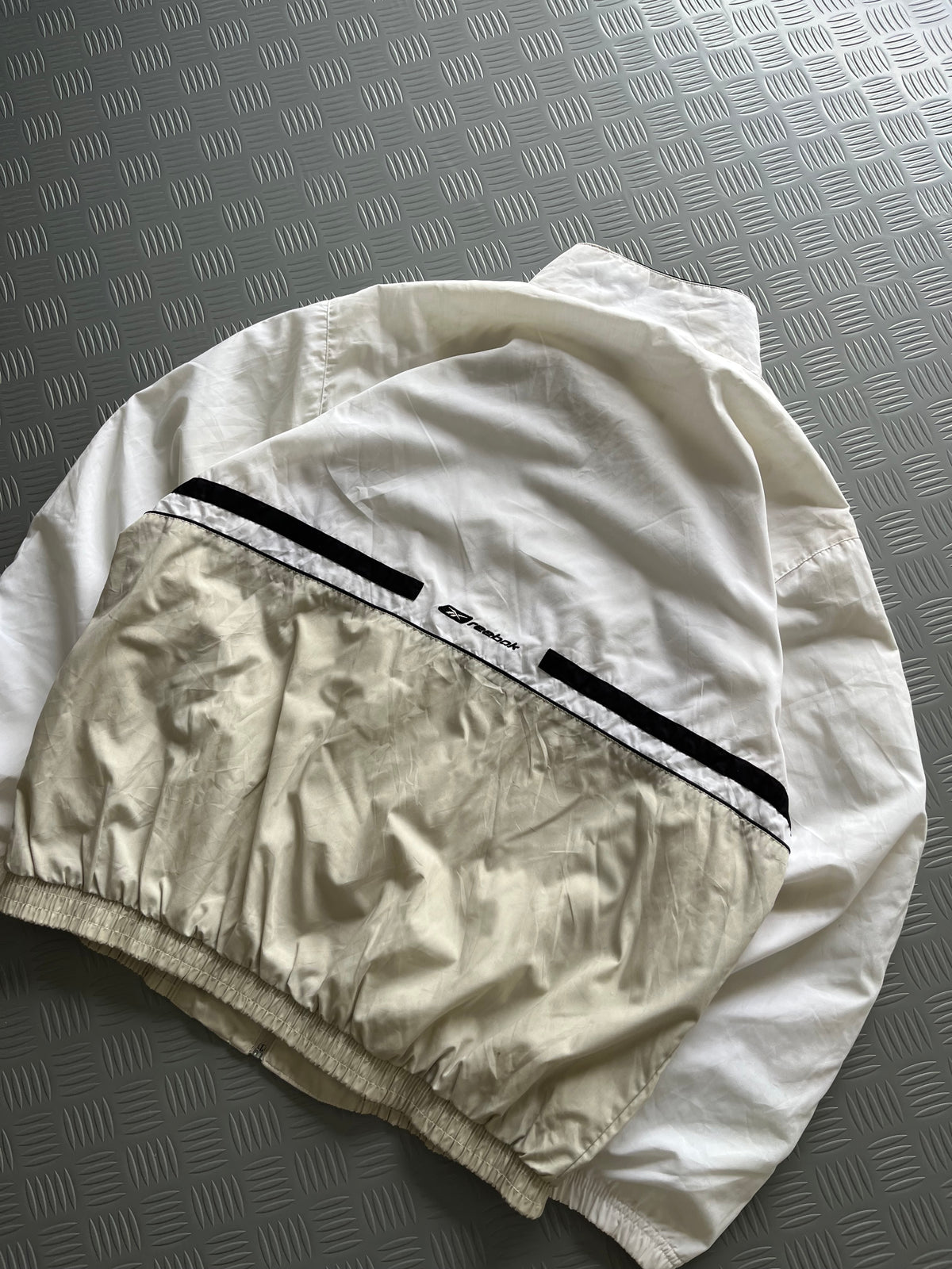 VINTAGE REEBOK JACKET