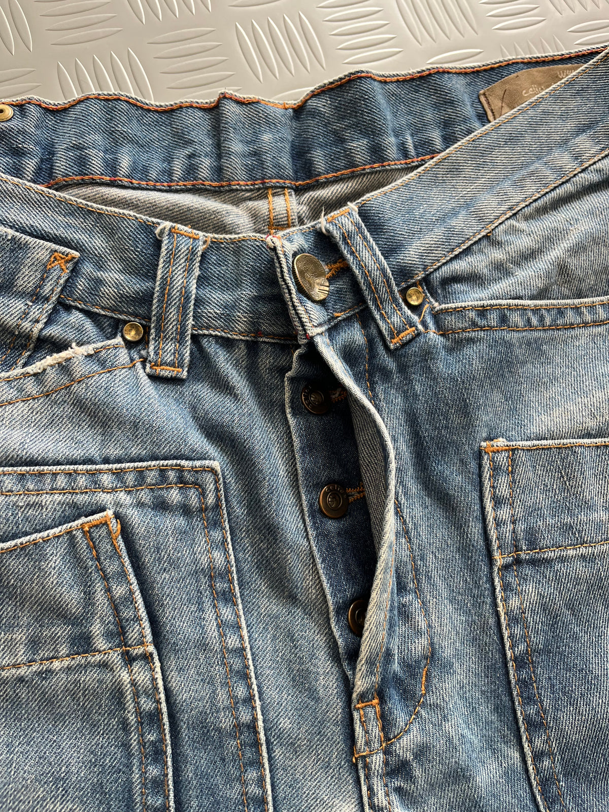 VINTAGE DENIM