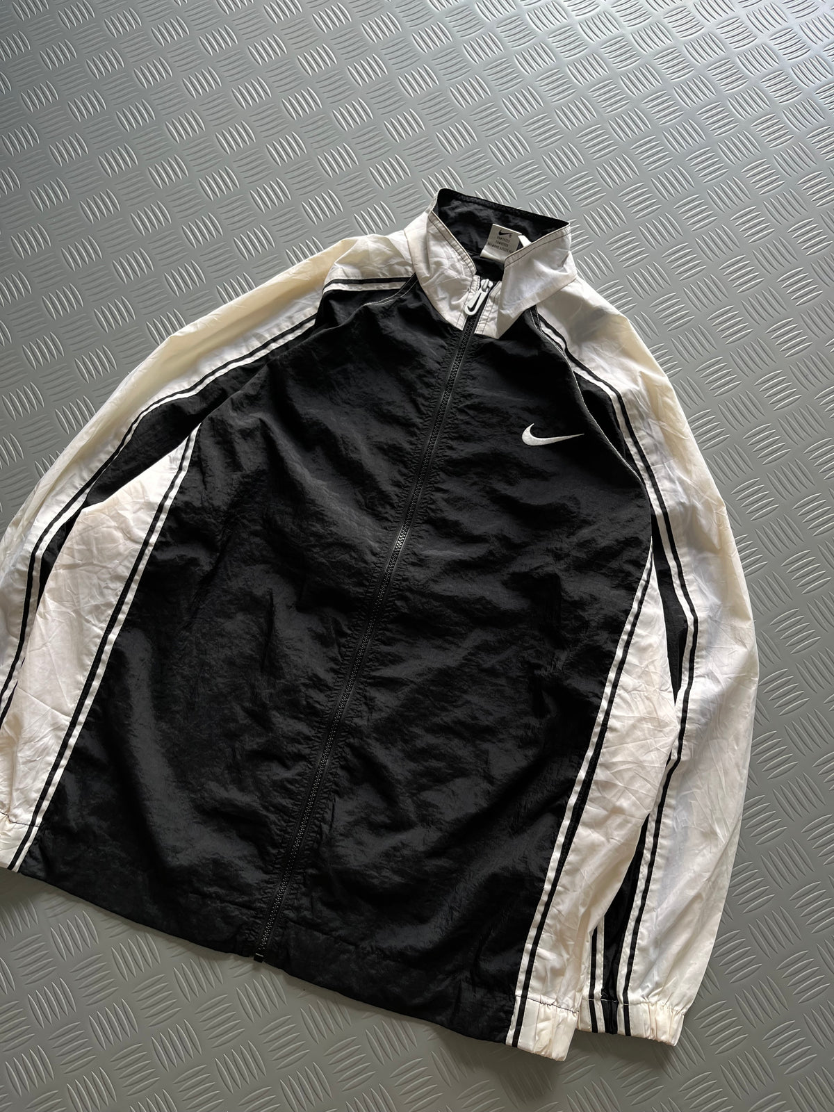 VINTAGE NIKE Y2K WINDCHEATER
