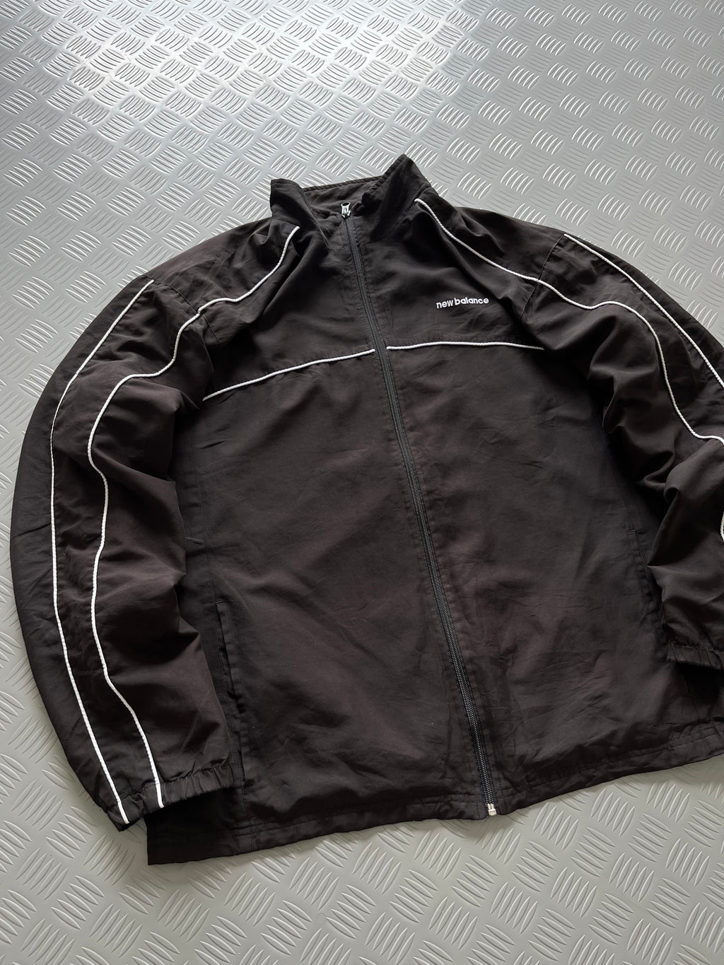 VINTAGE NEW BALANCE WINDBREAKER