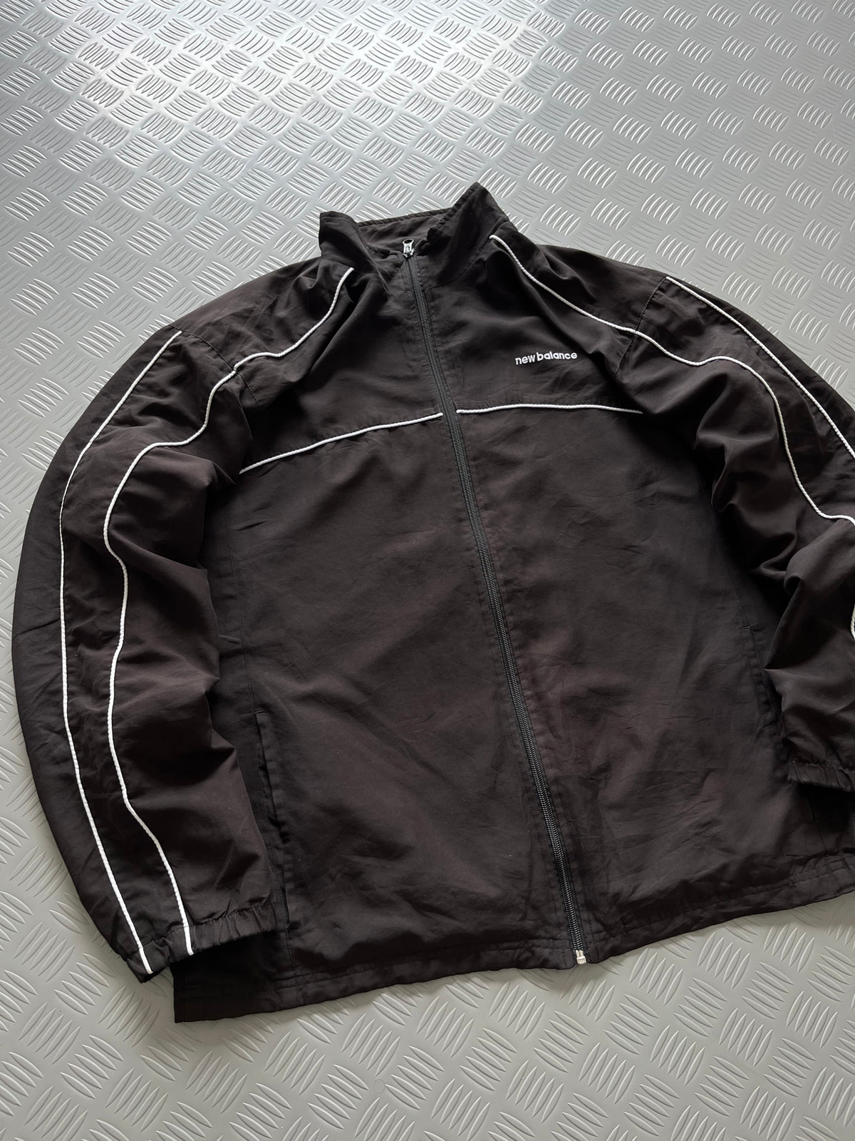 VINTAGE NEW BALANCE WINDBREAKER