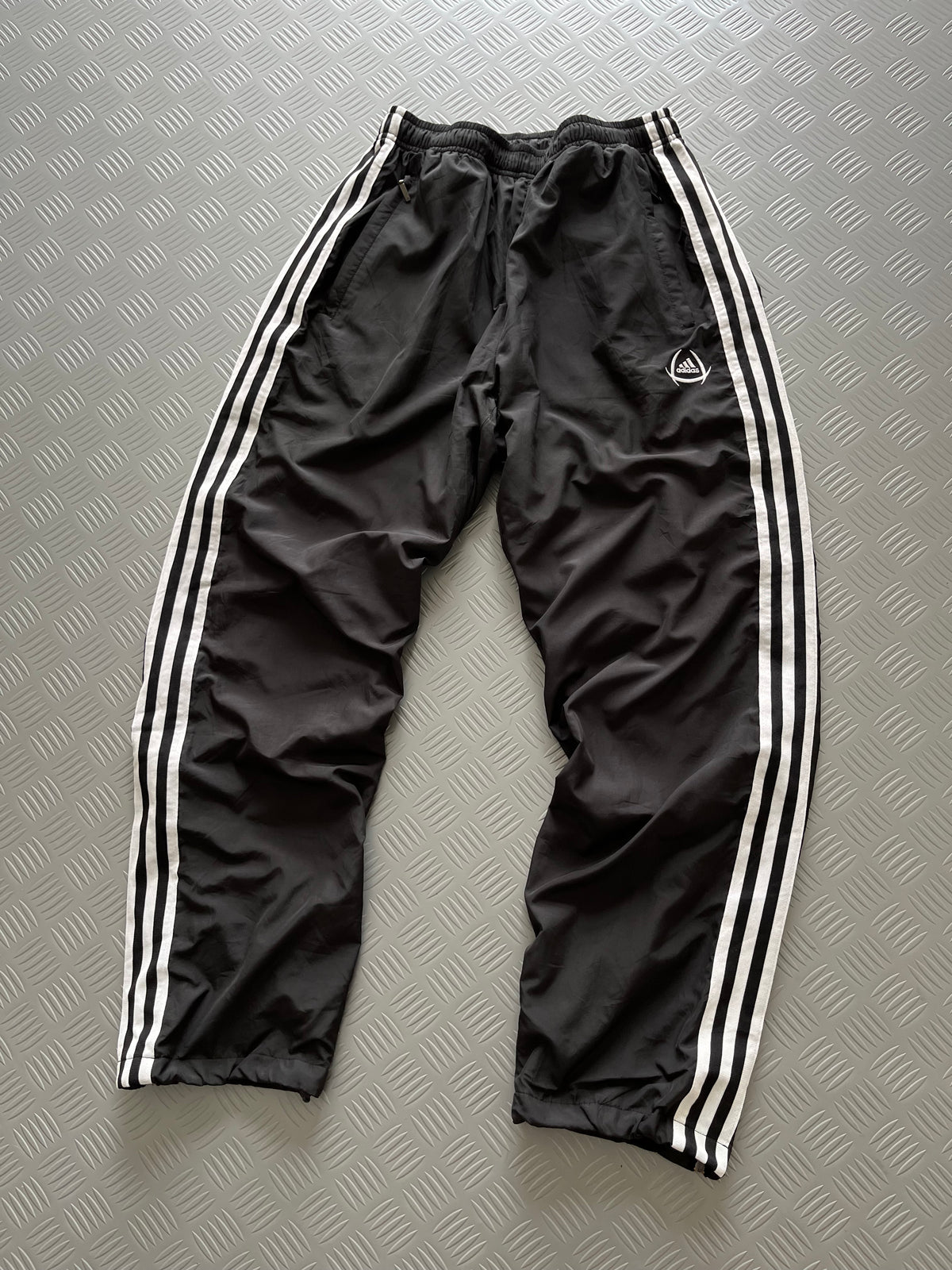 VINTAGE ADIDAS BAGGY TROUSER