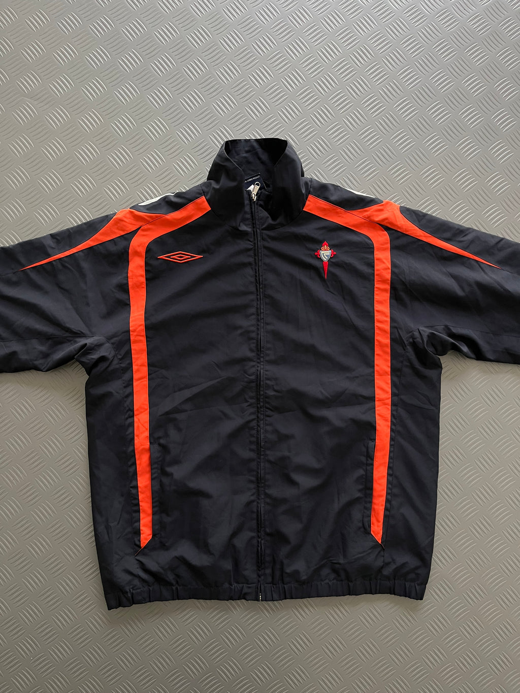 VINTAGE UMBRO Y2K WINDBREAKER