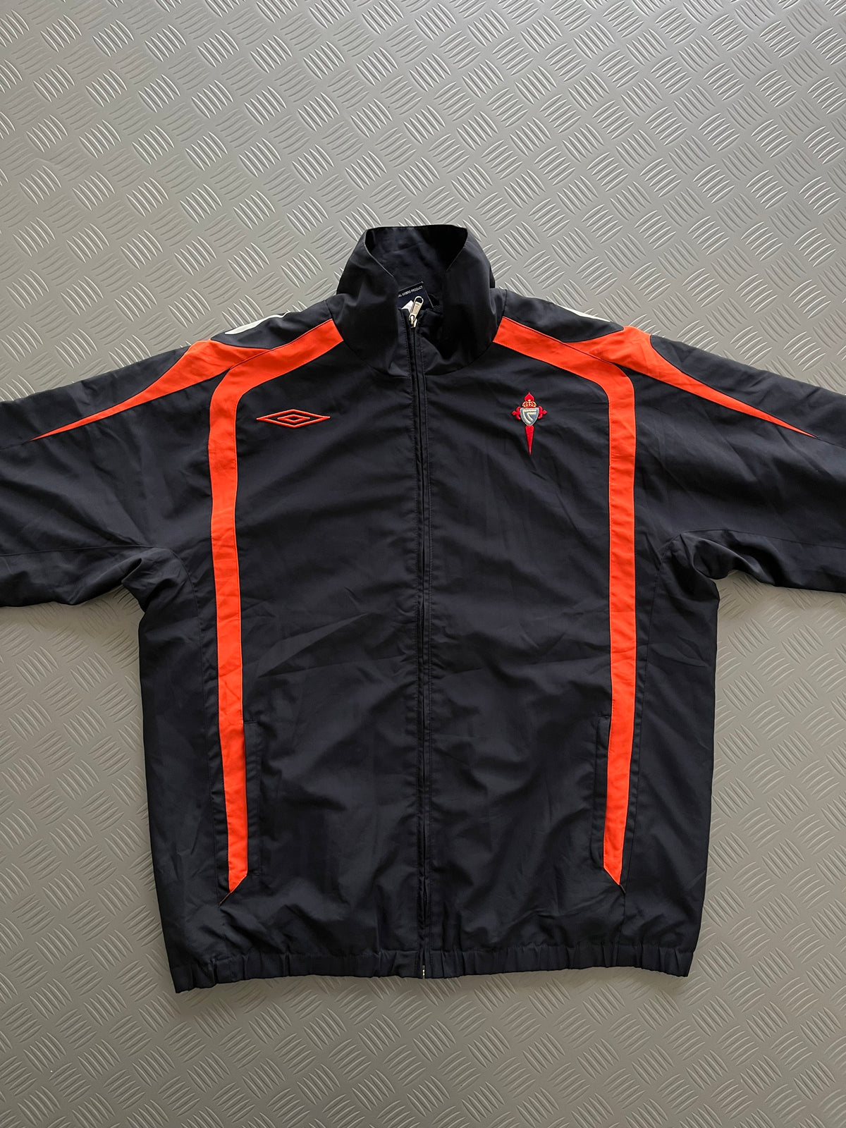 VINTAGE UMBRO Y2K WINDBREAKER