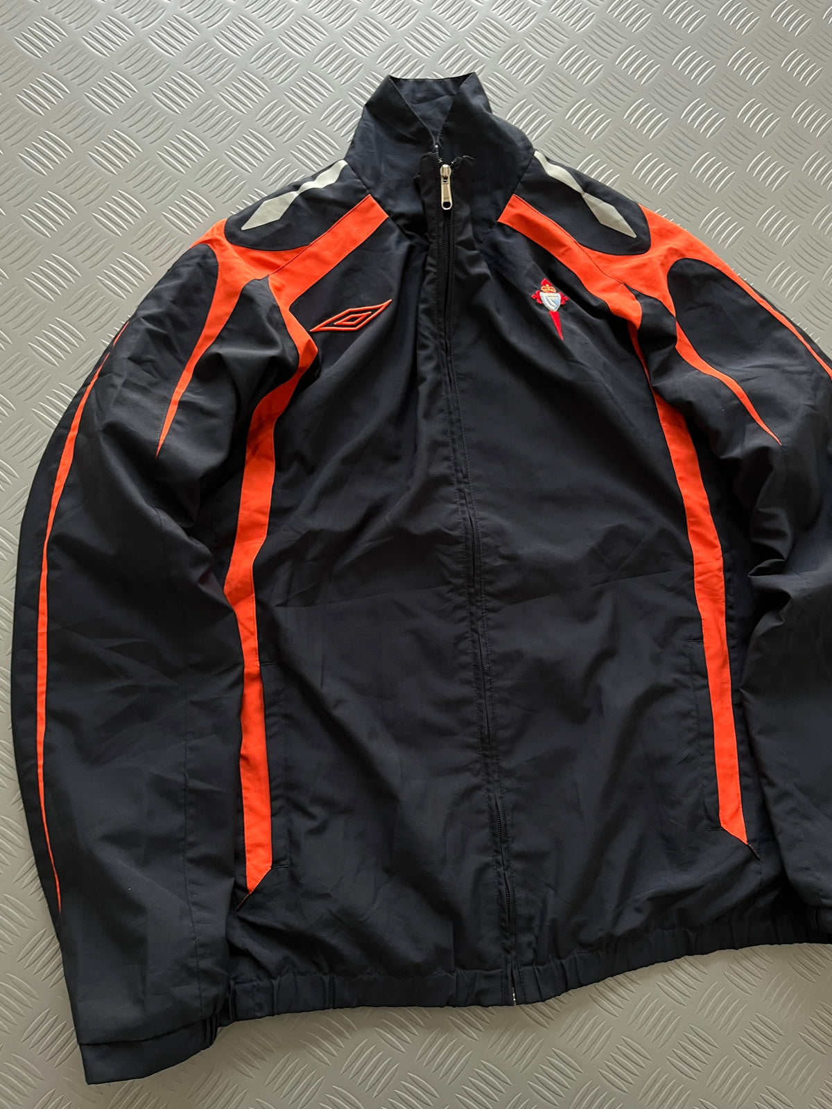 VINTAGE UMBRO Y2K WINDBREAKER