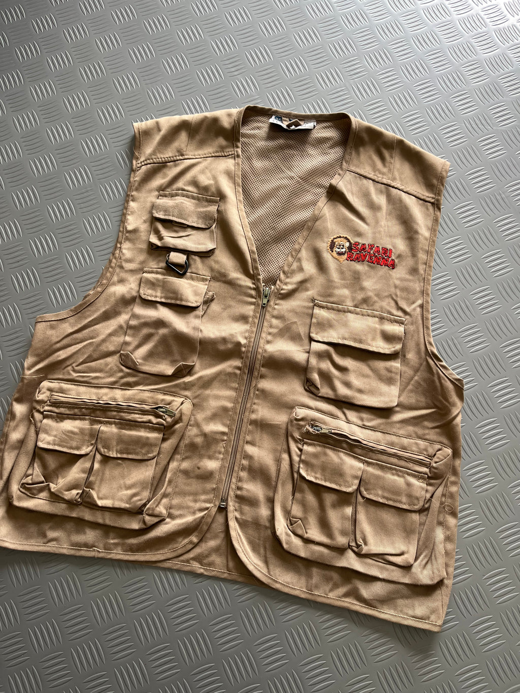 CARGO VEST
