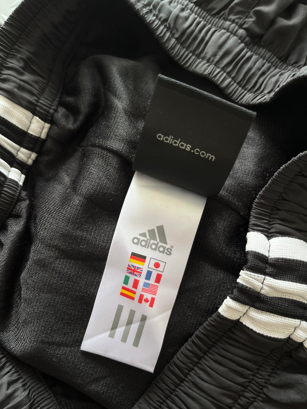 VINTAGE ADIDAS BAGGY TROUSER