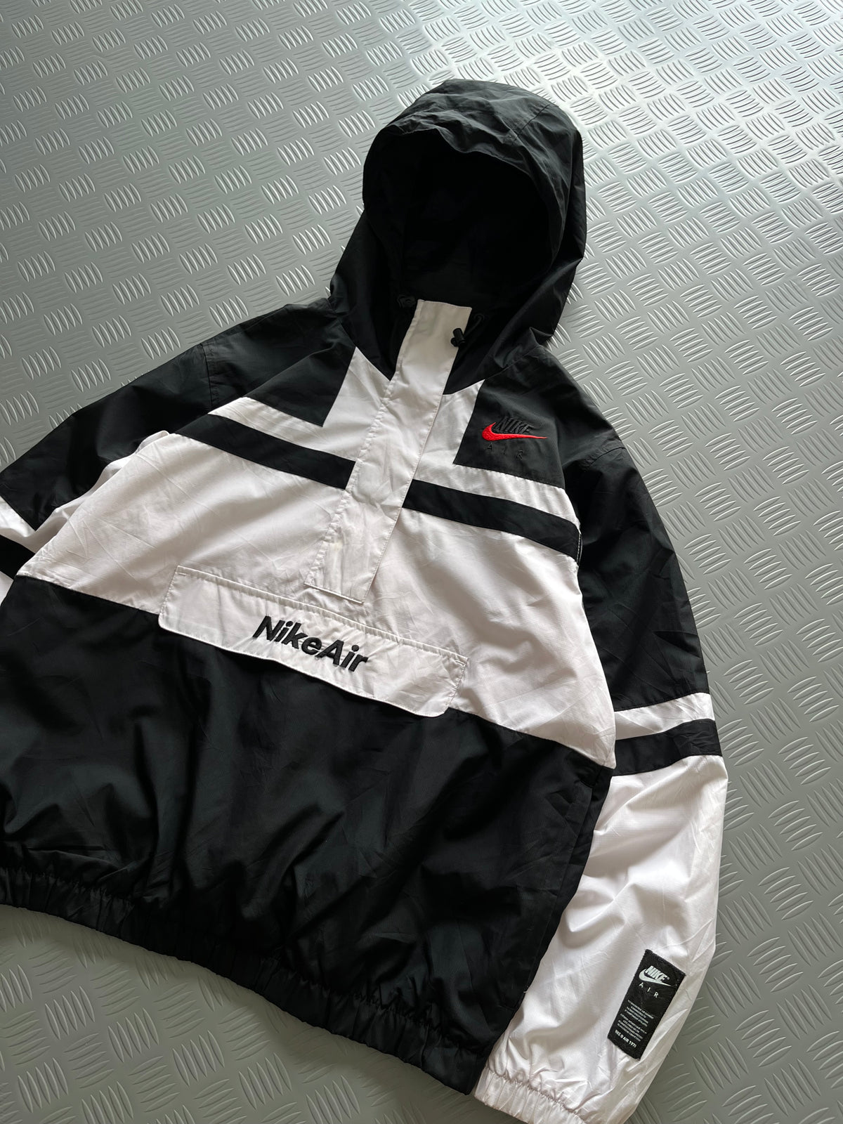 NIKE AIR QUARTER ZIPPER