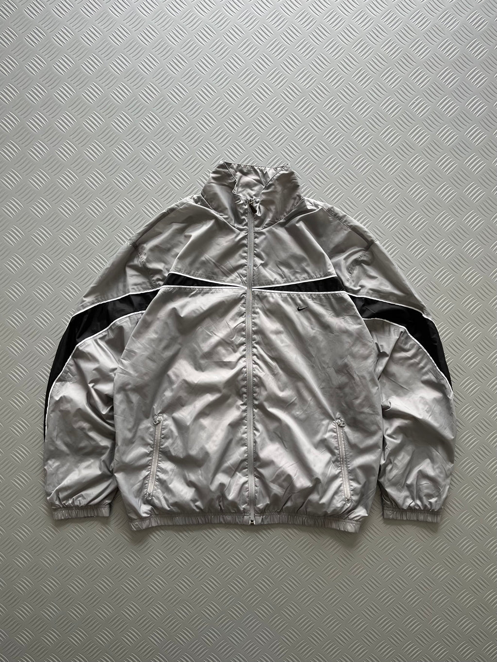 VINTAGE NIKE WINDCHEATER
