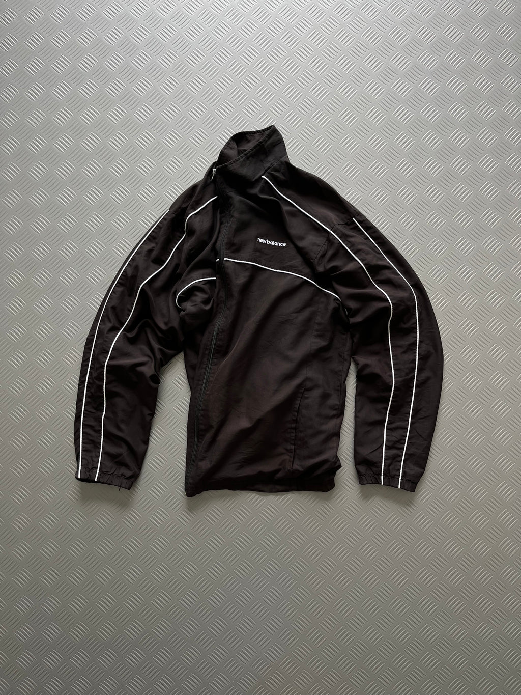 VINTAGE NEW BALANCE WINDBREAKER