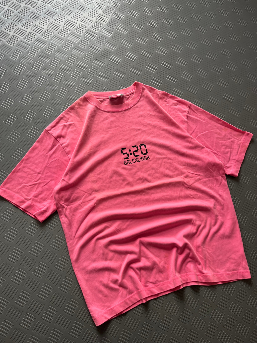 BALENCIAGA 5:20 BABY PINK TSHIRT