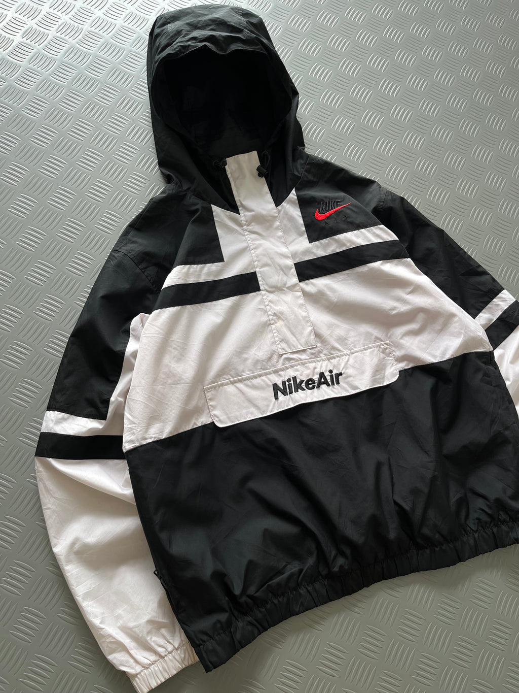 NIKE AIR QUARTER ZIPPER