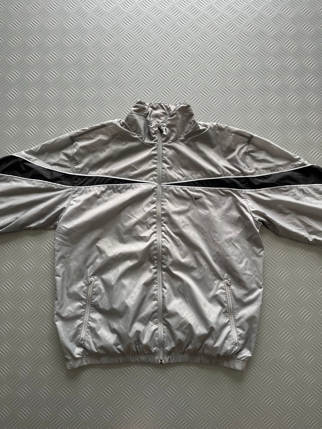 VINTAGE NIKE WINDCHEATER