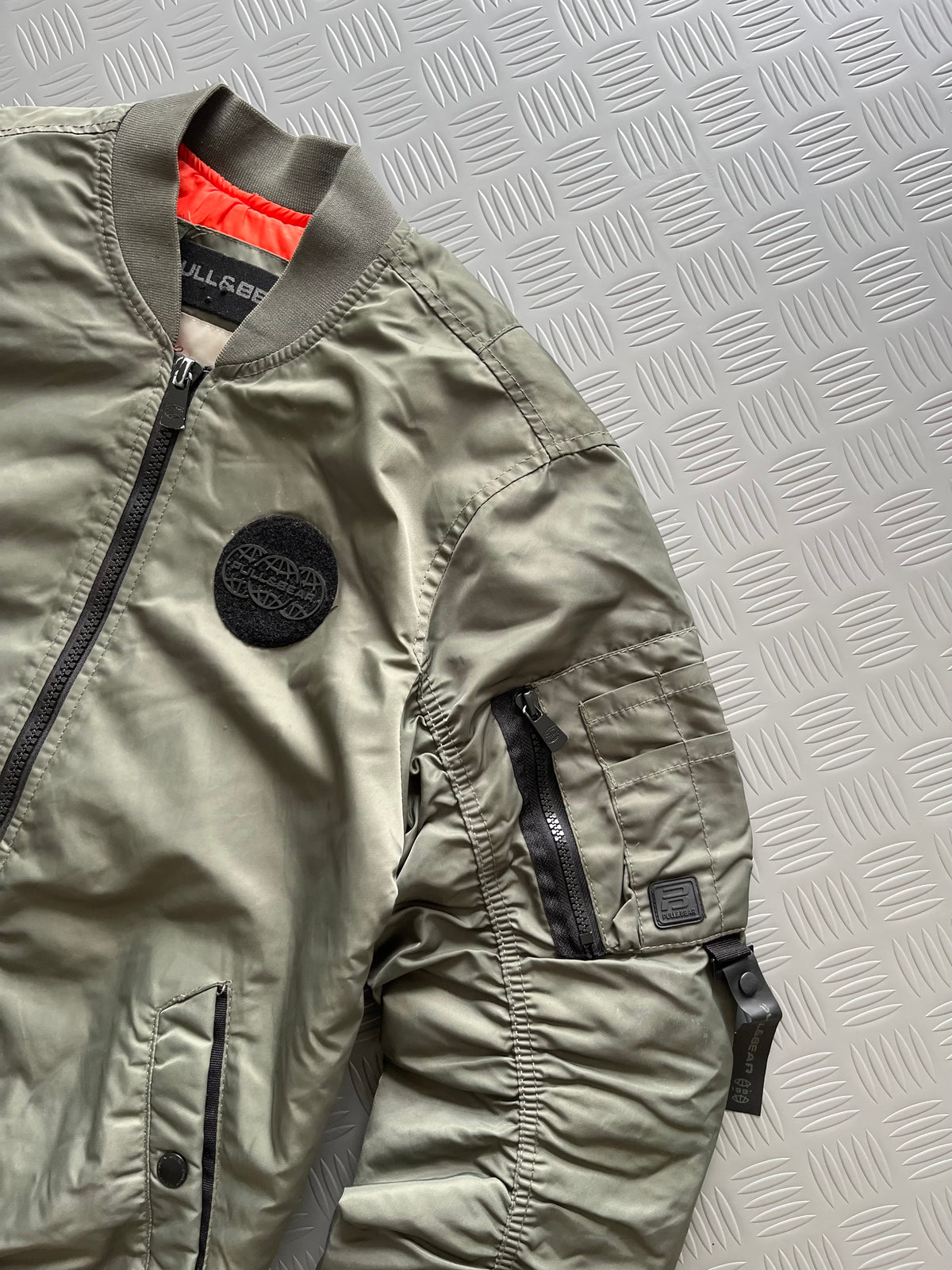 PULL & BEAR BOMBER JACKET