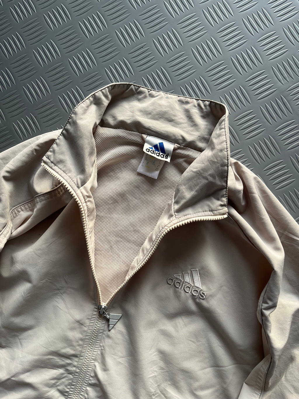 VINTAGE ADIDAS WINDBREAKER
