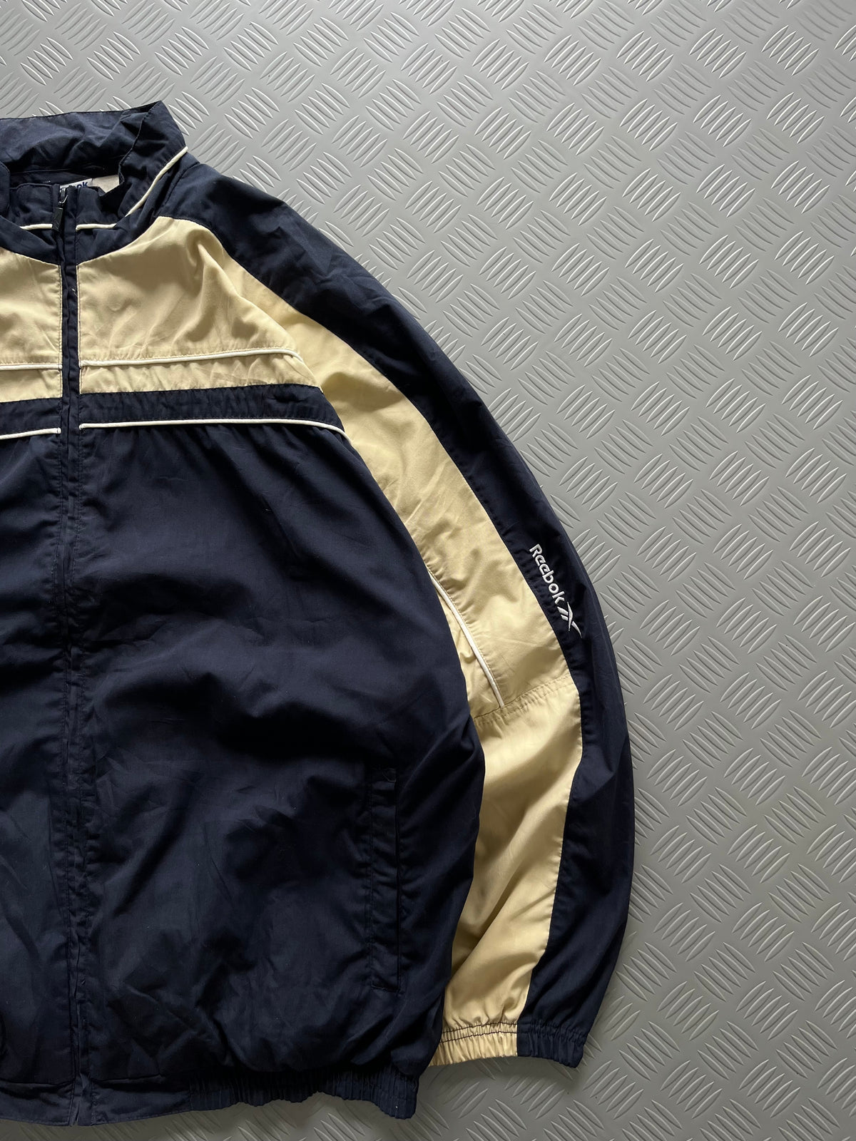 VINTAGE REEBOK Y2K WINDBREAKER