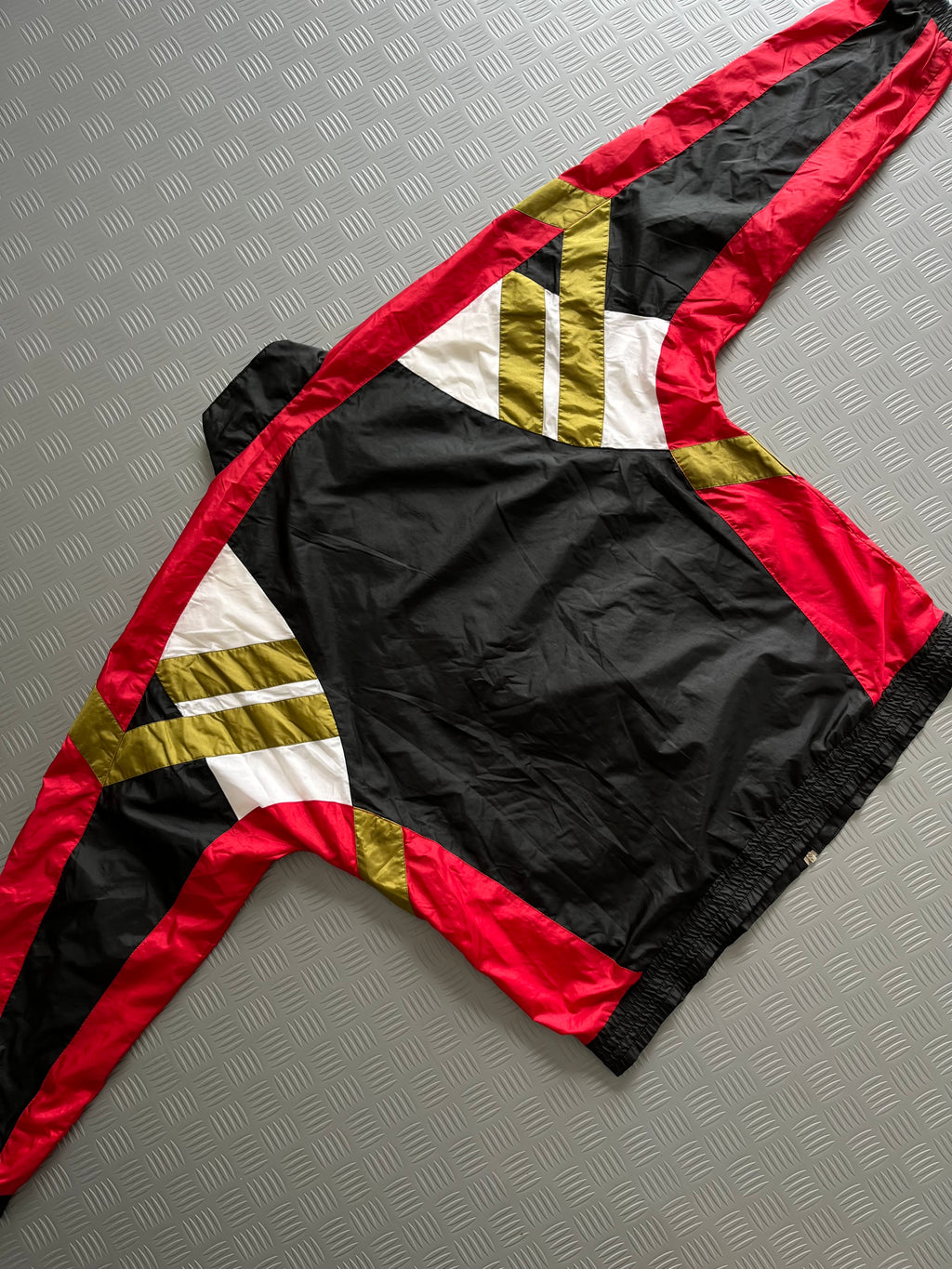 VINTAGE ADIDAS WINDBREAKER