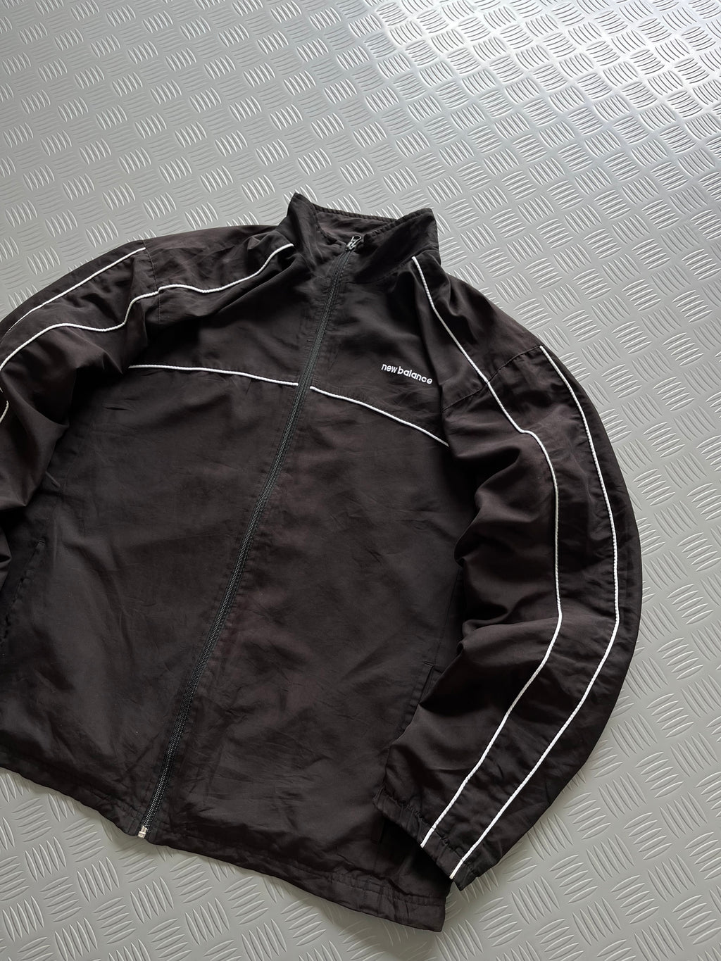 VINTAGE NEW BALANCE WINDBREAKER
