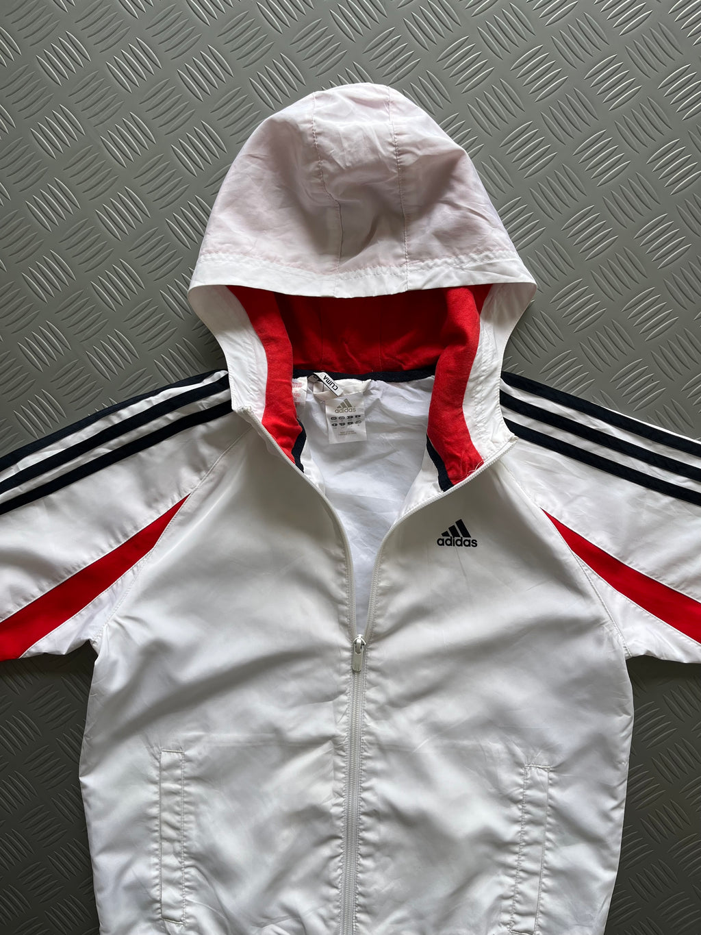 VINTAGE ADIDAS WINDBREAKER