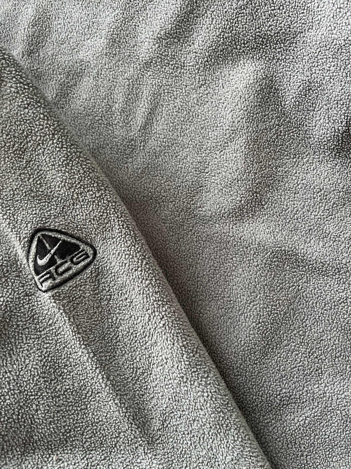 NIKE ACG FLEECE ZIPPER