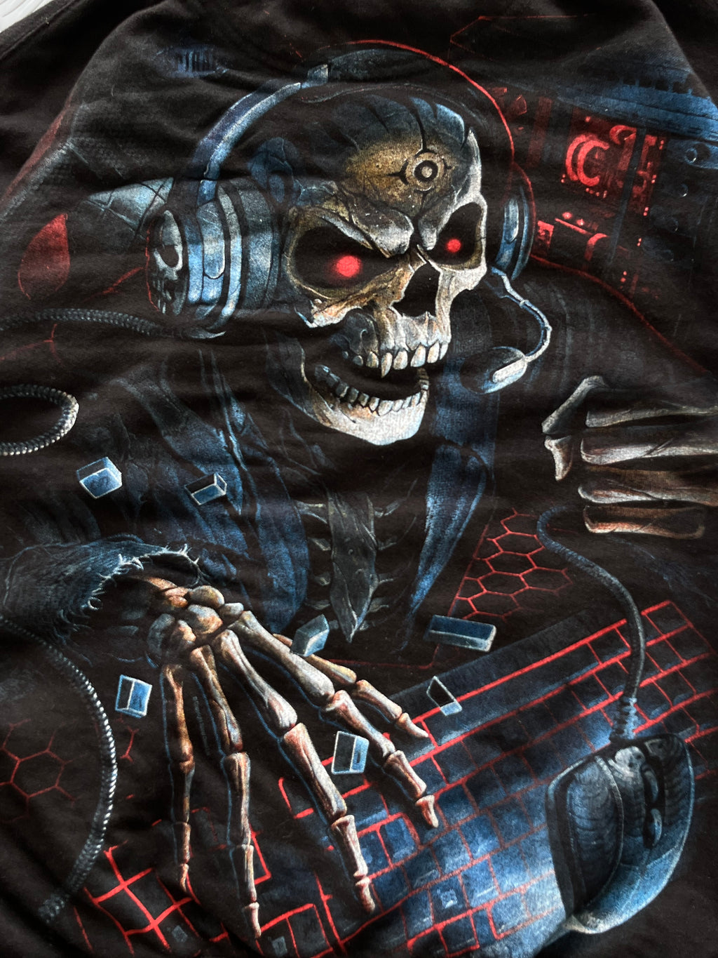 VINTAGE SPIRAL SKULL PRINTED HOODIE
